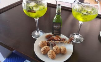 Taberna Alegria Almonte drink