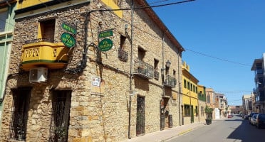 Vía Natura outside