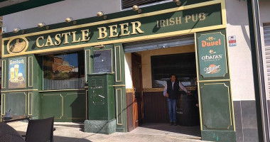 Castle Beer Irish Pub outside