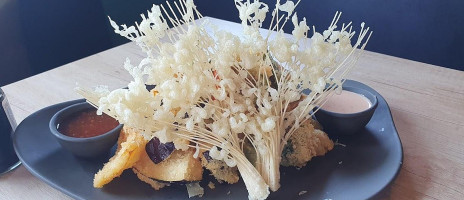 Okaeri Sushi food