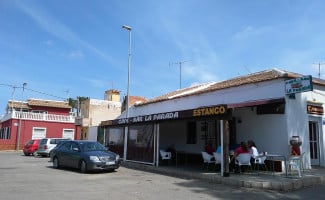 Café La Parada outside