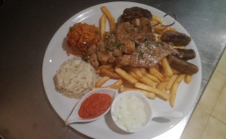 Kroatia Grill food