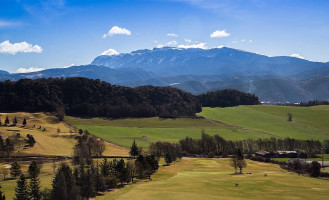 Aravell Golf Club outside