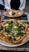 Pizzeria De Raul food