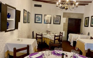 Restaurant-Masia Can Sors inside