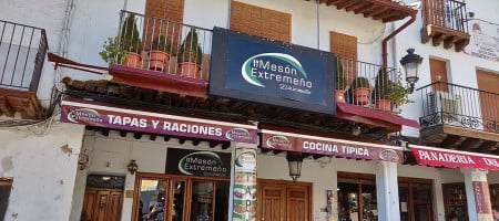 MesÓn ExtremeÑo outside