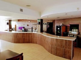 Heathers Bar And Restaurant inside