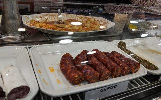 Benigno food