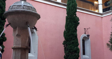 Bodega Palacio Las Granadas Coronadas outside