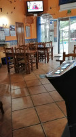Café Via De La Plata inside