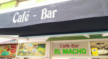 Hostal El Macho outside