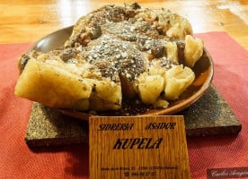 Sidreria Asador Kupela food