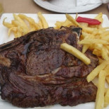 Parrilla Sidrería Los Sauces food