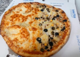 Euskal Pizza food