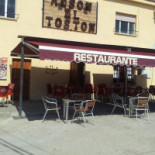 El Tostón De Oro outside