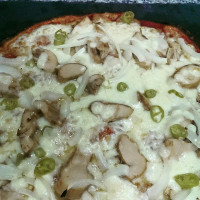 Pizza Cheese Las Torres food