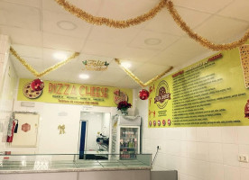 Pizza Cheese Las Torres inside