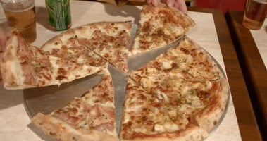 Nostrapizza food