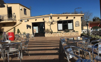 La Serreta outside