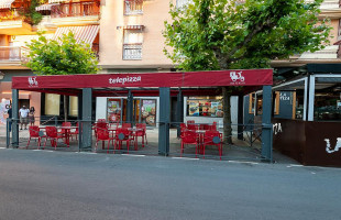Telepizza Martos outside