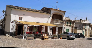 Maria Salinas Outside