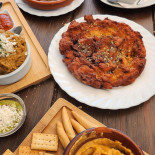 El Guanche Alte Schule Comida