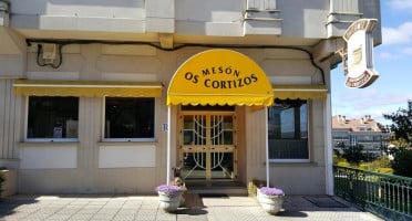 Mesón Os Cortizos outside