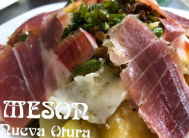 Nueva Otura food