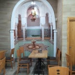 Don Kapsalon Kebab À l'intérieur