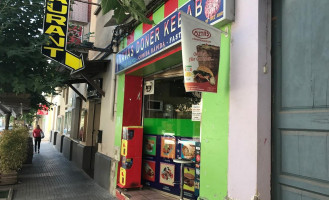 Navàs Doner Kebab outside