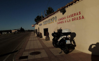 Meson Tardobispo outside