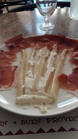 El Racó Del Pau I La Camèlia food