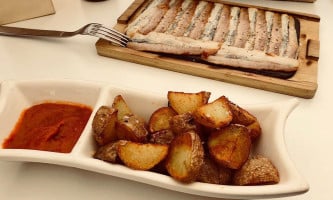 La Escuela Tapas Comida