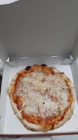 Bona Pizza food