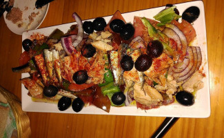 Portillo De La Traicion food