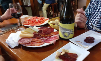 Portillo De La Traicion food