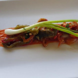 Hika Txakolina Comida