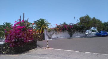 La Era outside
