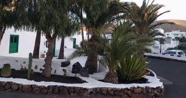 La Era outside
