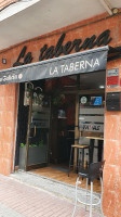 La Taberna outside