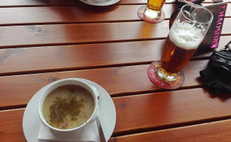 Posezení Na Náměstí Bebida