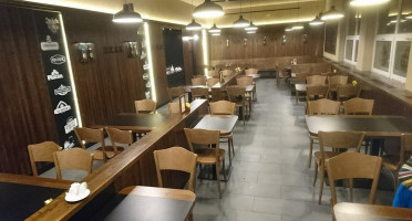 Restaurace Šnyt Na Sídlišti Dentro