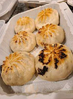 Nelia food