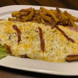 Hollister Bash Saloon food