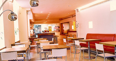 Botánico Café inside