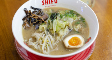 Ramen Shifu Plaza Espana food