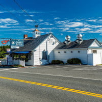 La Fonda Ristol outside