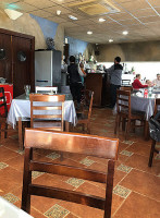 El Apeadero inside