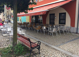 Koruna Pralines Exterior