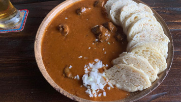 Památník, Pivovar, Hradní Restaurace A Muzeum Vítek Z Prčice Comida